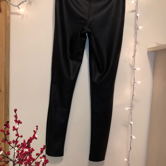 Express leather pants - Picture 2 of 3